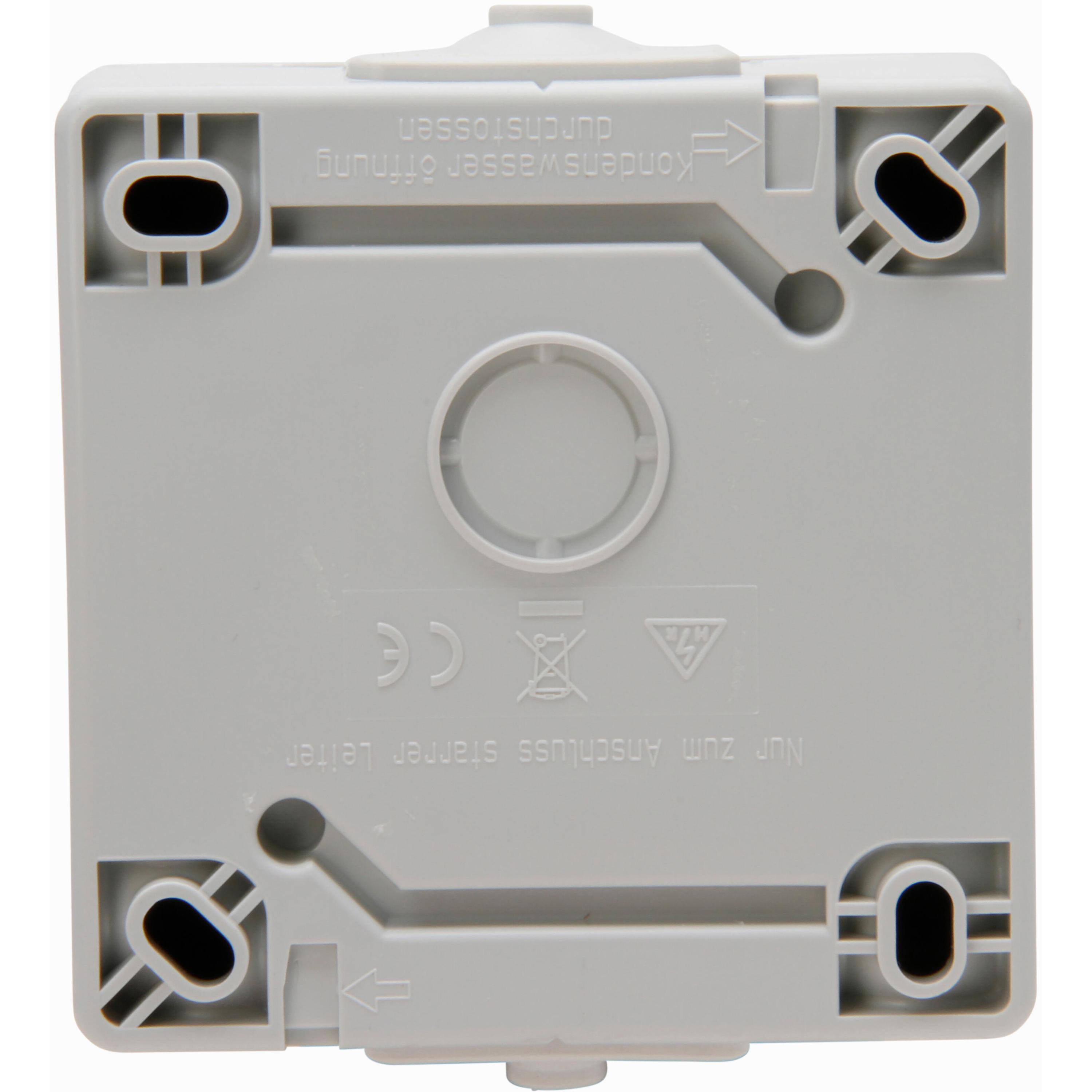 Earthed socket outlet with hinged lid and with shutter - Image 3