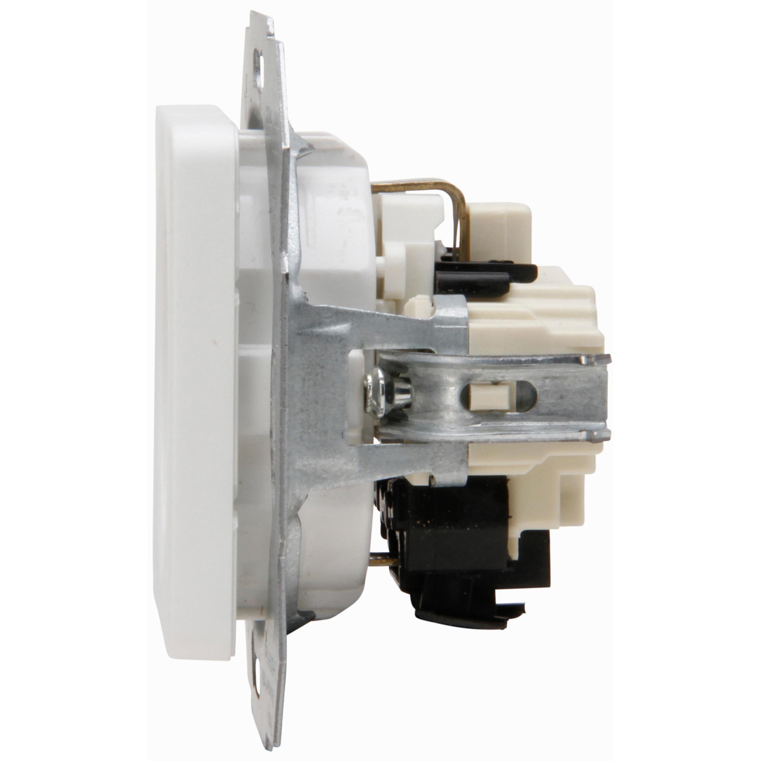 EUROPA - earthed socket outlet, 1-fold, with shutter, colour: arctic white - Image 6