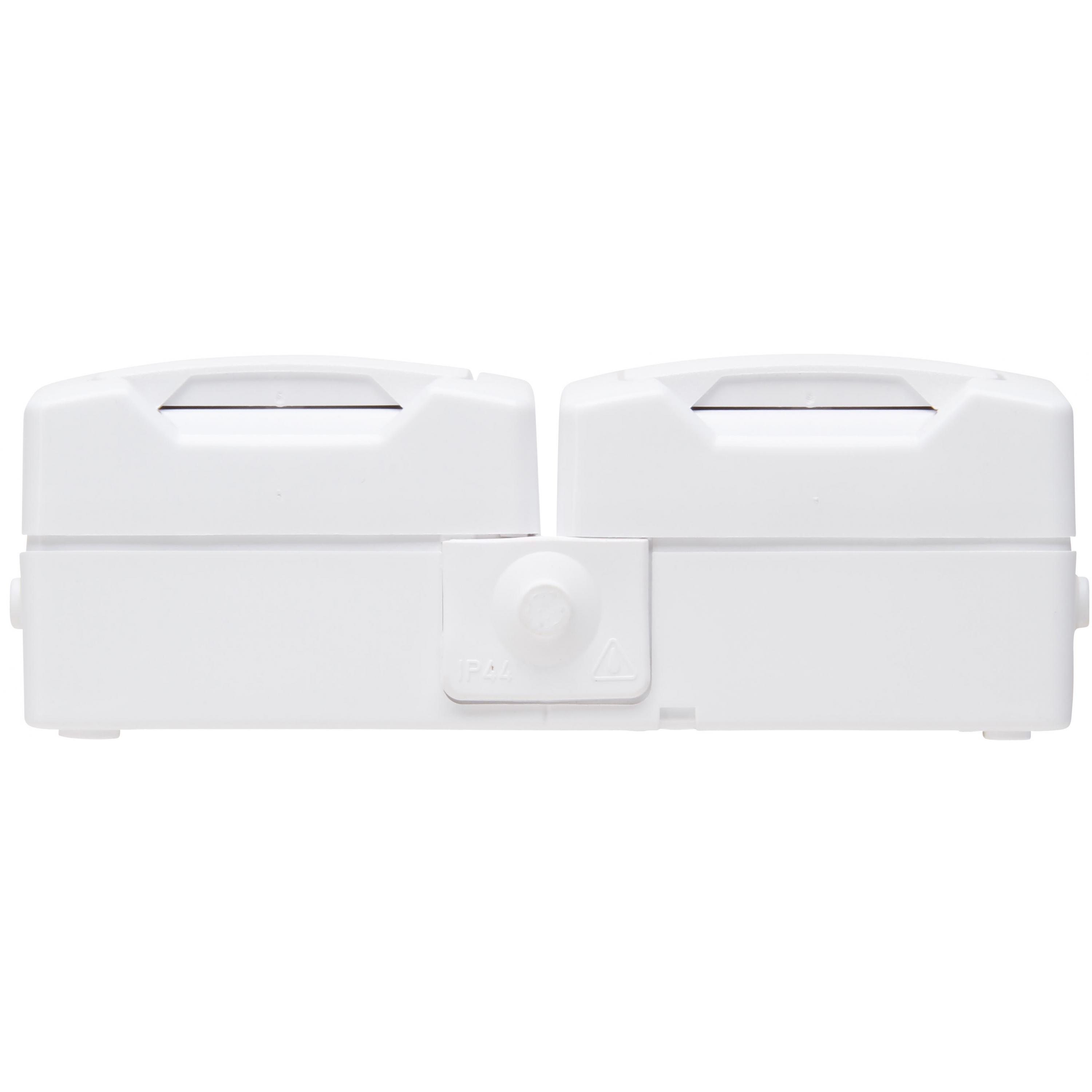 NAUTIC - double earthed socket outlet with hinged lid and with shutter, colour: arctic white - Image 5