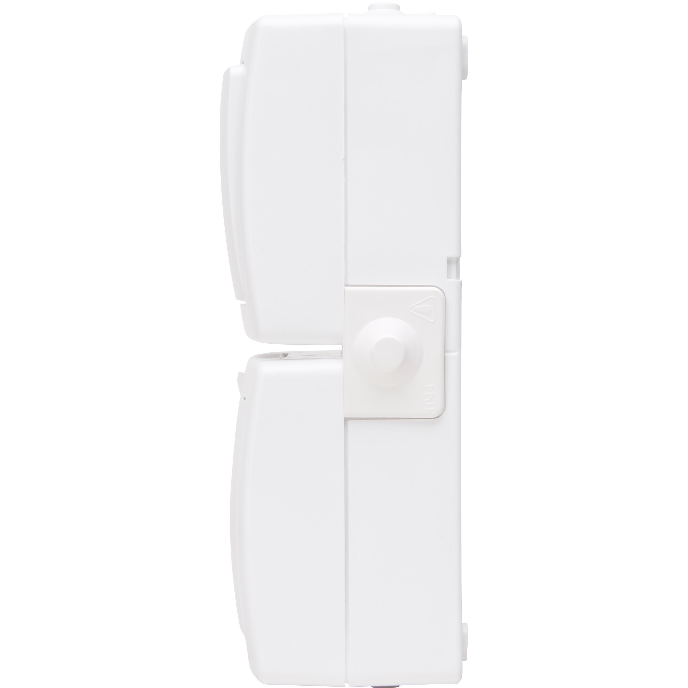 Universal switch (off and change over)-socket outlet combination, arctic white - Image 6