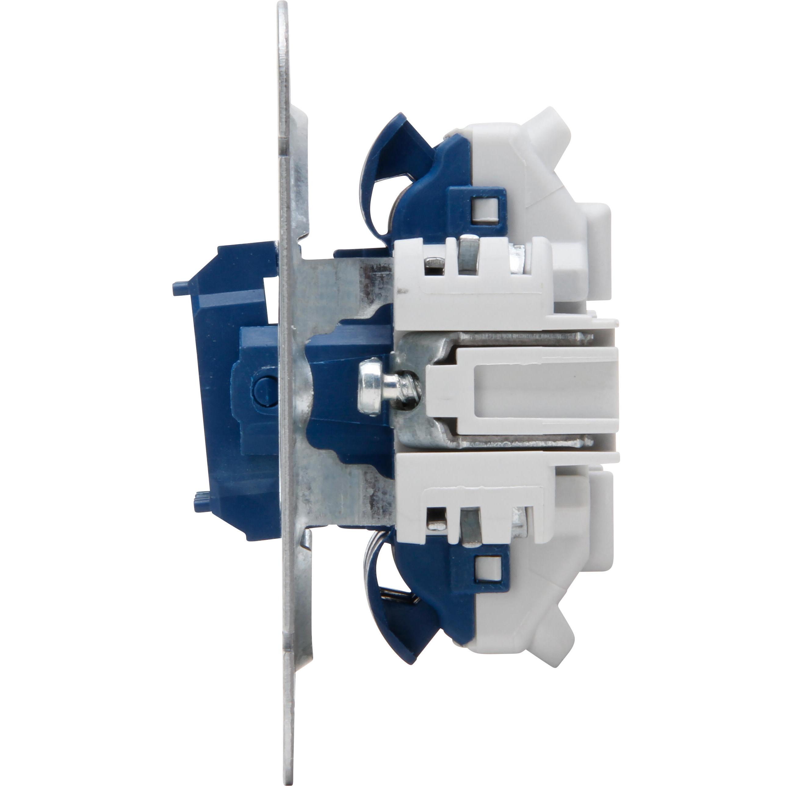 Flush mounted double change-over switch-socket - Image 6