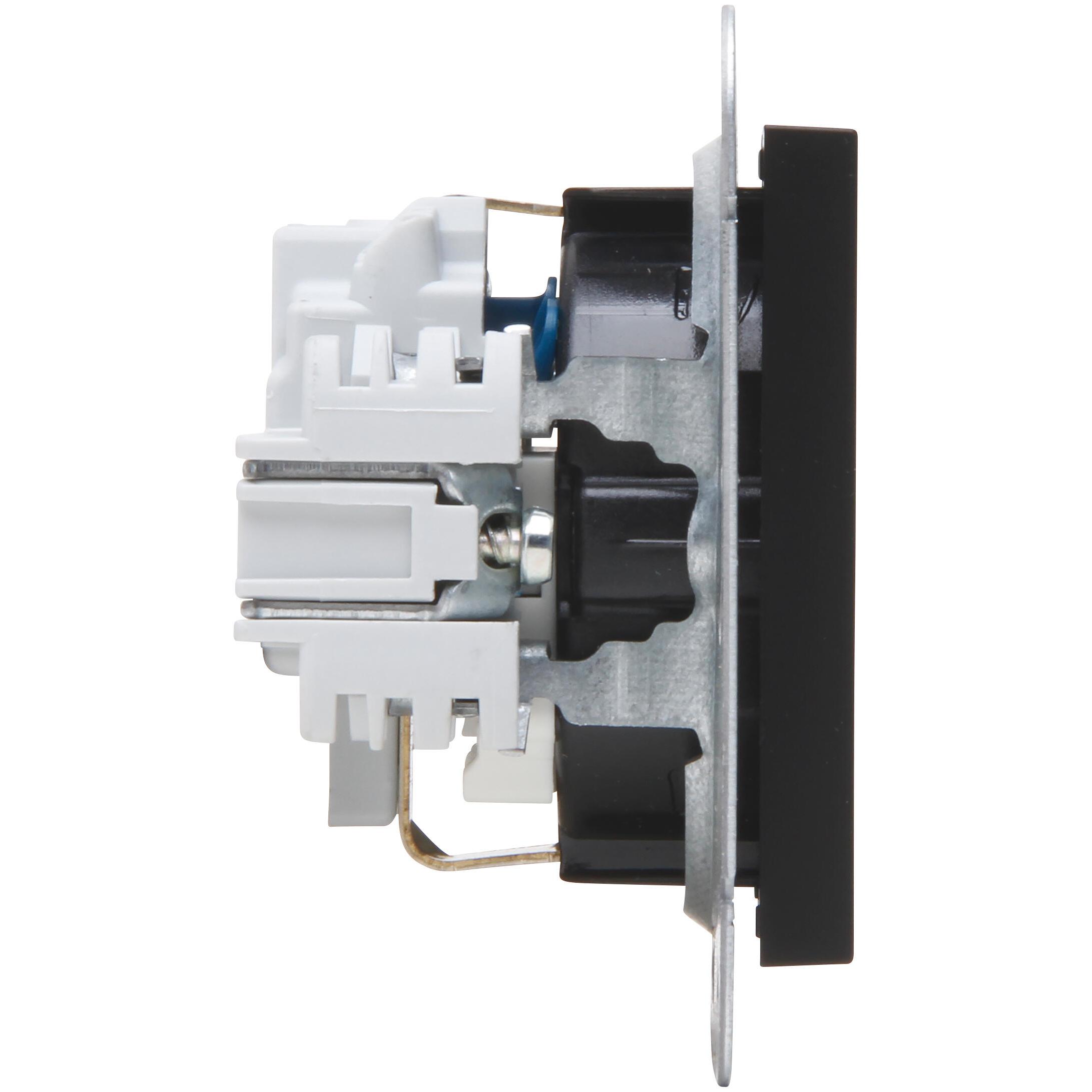 HK07 - Earthed socket outlet with shutter, colour: anthracite - Image 7