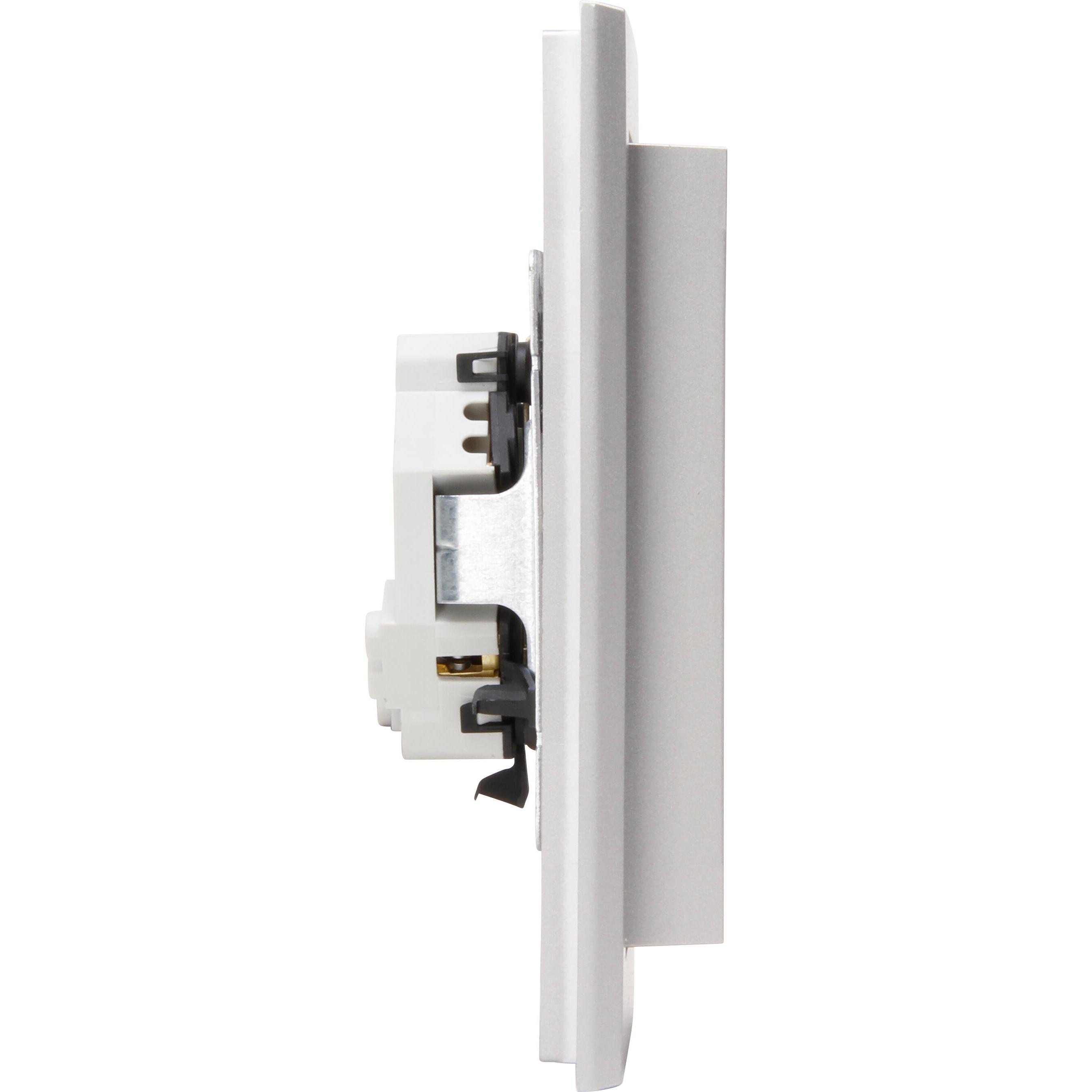 HK07 - double earthed socket outlet, colour: steel - Image 7